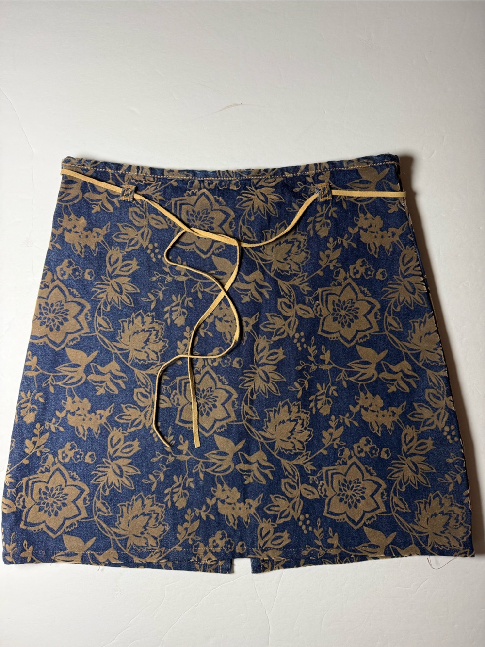 Vintage 90s Bill Blass Jeans Floral Denim Pencil Skirt 6P Petite